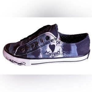 90’a RARE Ed Hardy Blue and White Love Is Mystery, very hard to find! Size 7